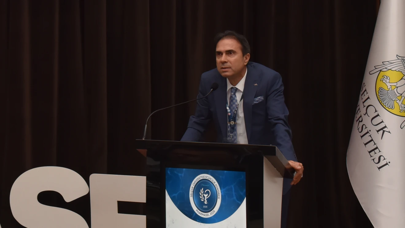 Eczacılığın duayenleri Selçuk Üniversitesinde buluştu